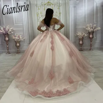 Розови буйни рокли принцеса 2023, апликация с открити рамене, парти по случай рожден ден, сладки 16 рокли дантела по поръчка
